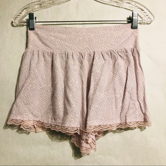 Abercrombie & Fitch Pants - Abercrombie & Fitch | Lace Trim Shorts
